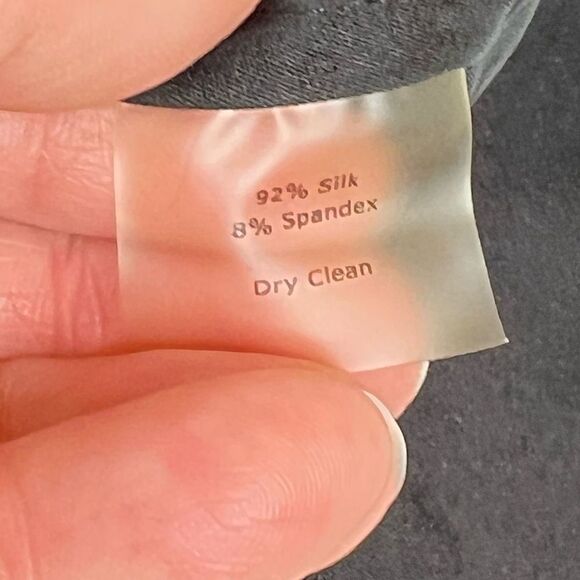 Talbots black silk sleeveless top size 12 - Picture 13 of 13